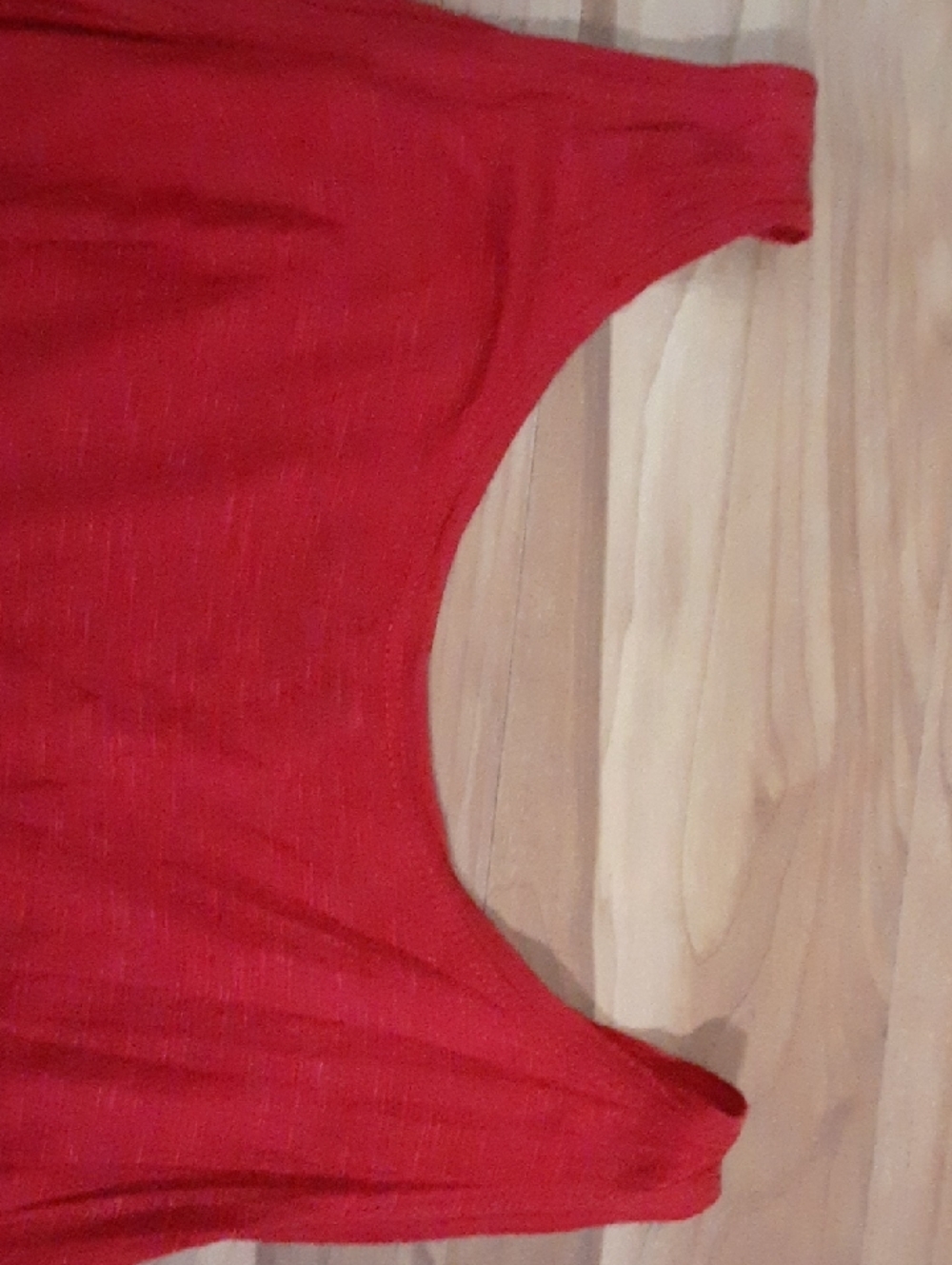 BCBGMaxAzria Vibrant Red Sleeveless Layered Hem Tank - Picture 4 of 5